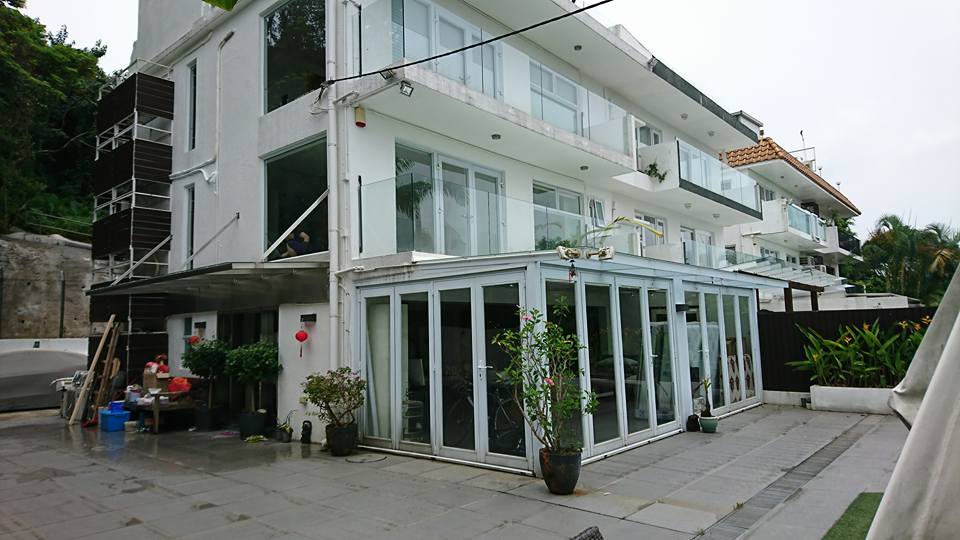 裝修清潔工作進行中